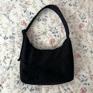 BAGGU Mini Nylon Shoulder Bag | Like New